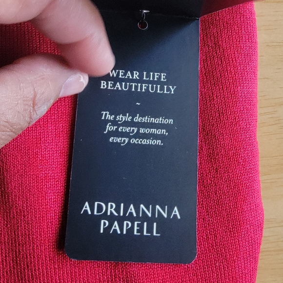 Adrianna Papell Crimson Top with Pearl Collar Size M. - Picture 3 of 7